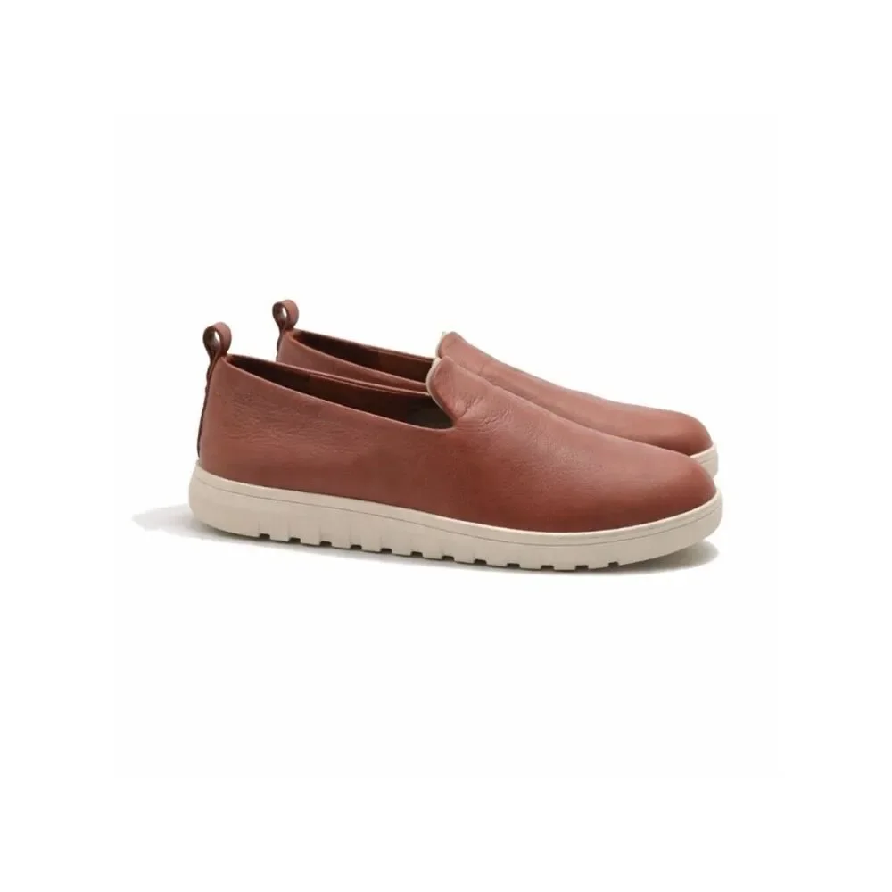 Vionic Uptown Willa Supportive Sneaker Tan Leather Slip On Women 7.5 Wide Loafer